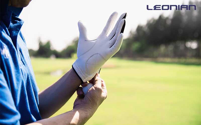 Are Golf Gloves Important?