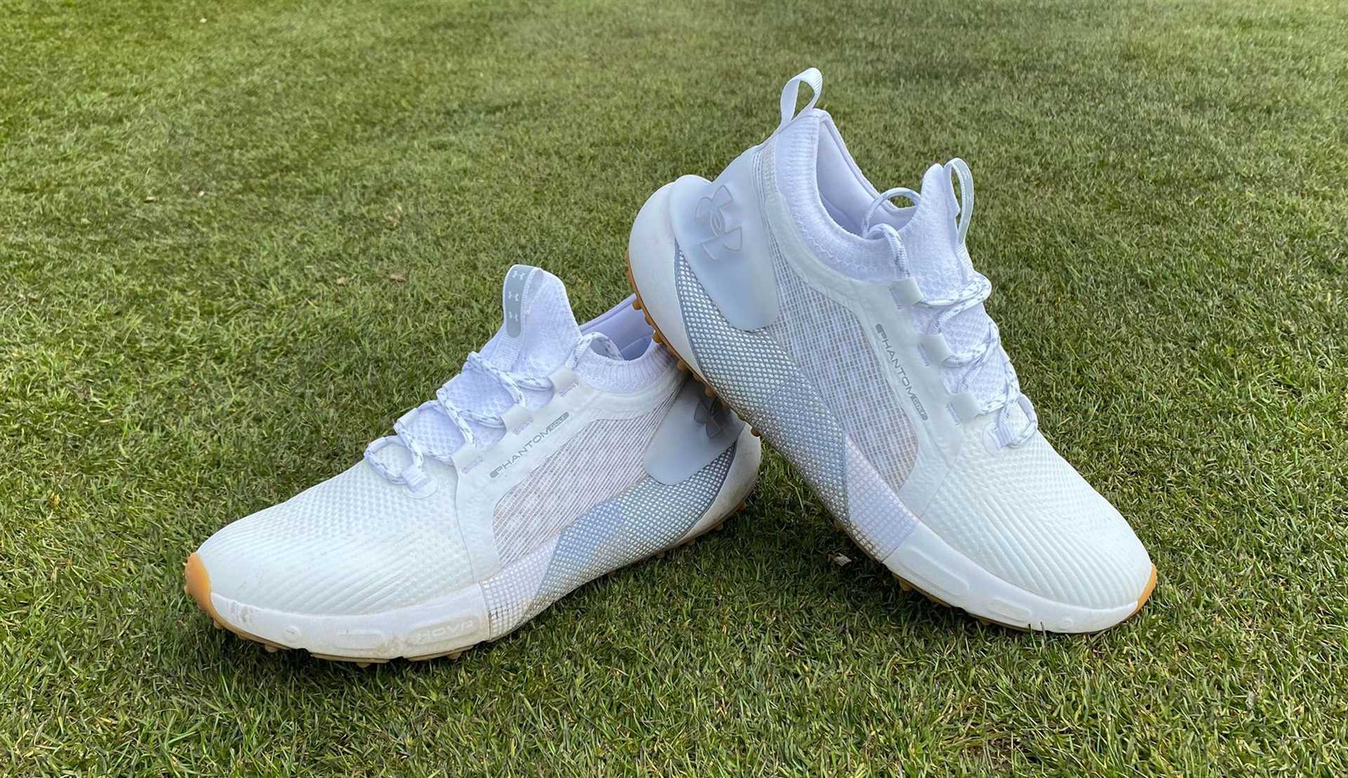 Best beginner golf shoes