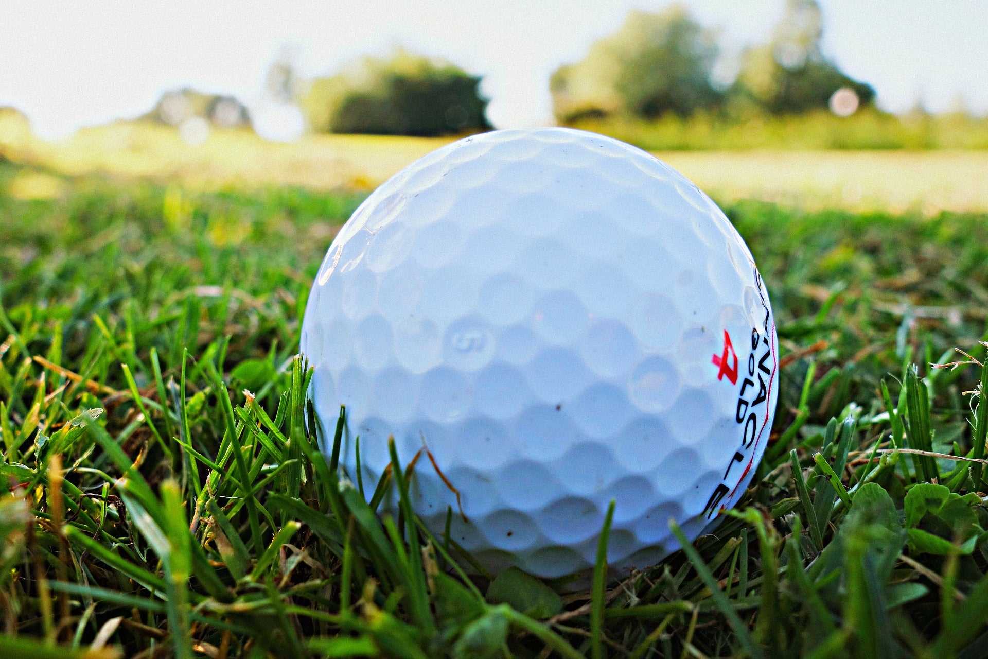 Best golf balls for lady golfers