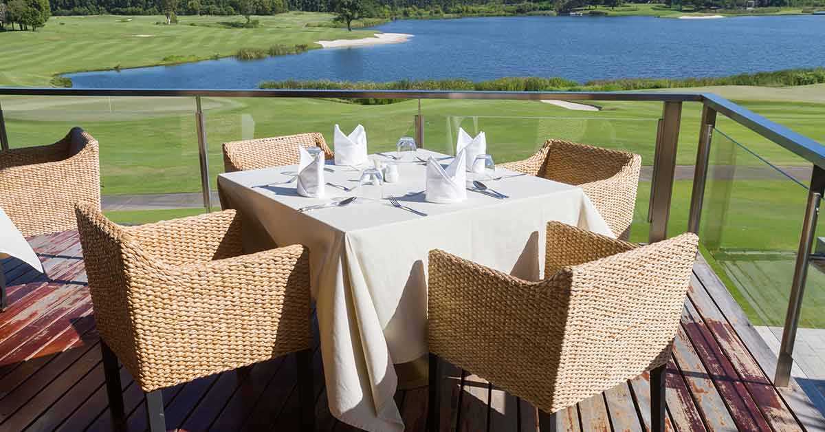 Best golf course restaurants near me