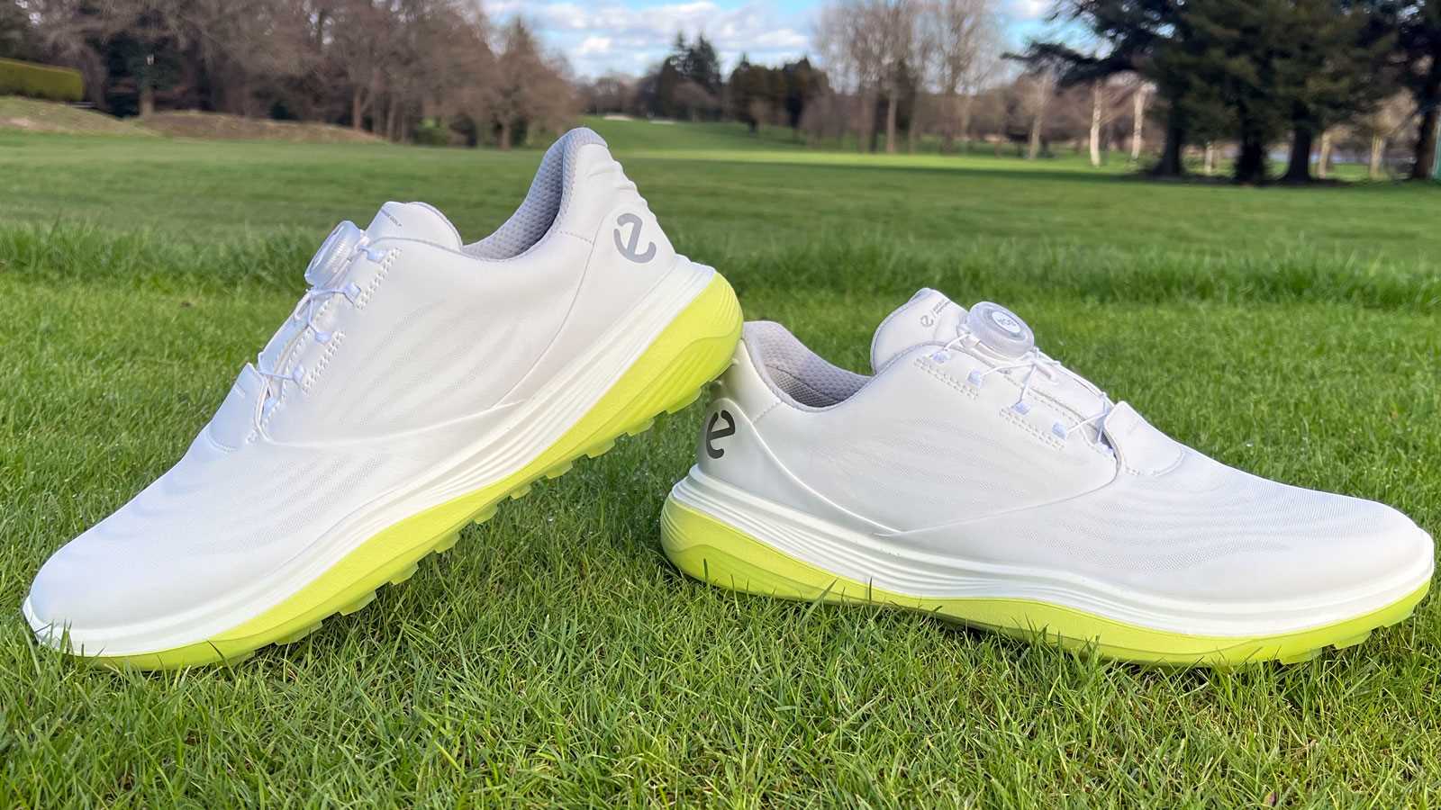 Best golf shoes for rain
