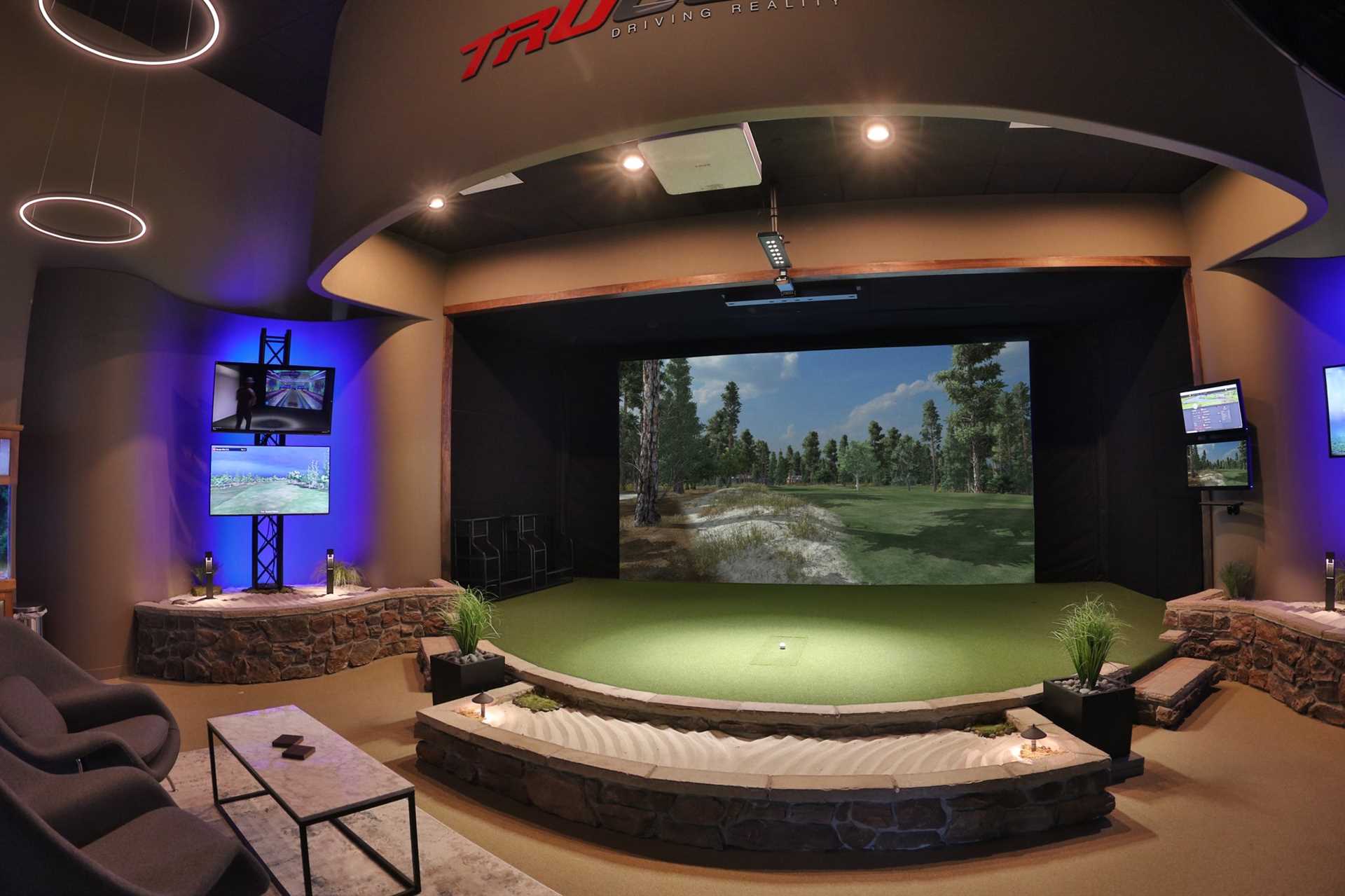 Best golf simulators for business