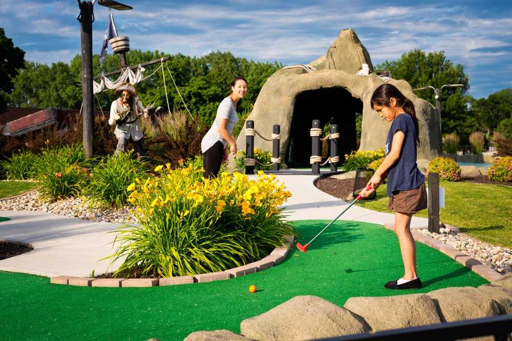 Best mini golf courses near me