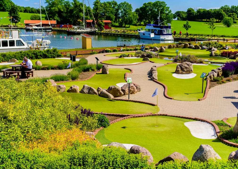 Best mini golf in connecticut