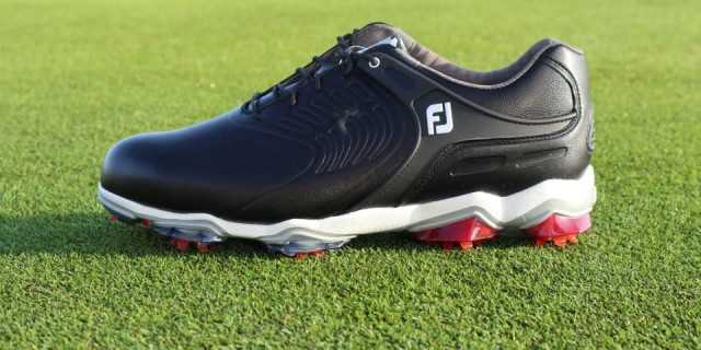 Best winter golf shoes