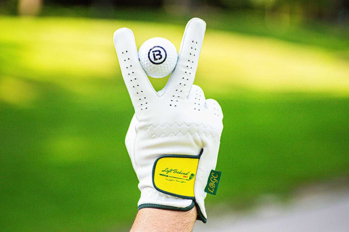 Common Mistakes When Wearing a Golf Glove