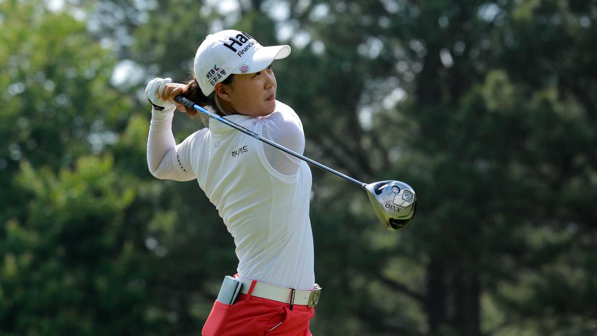 Comparing the Swings of Top Golf Professionals